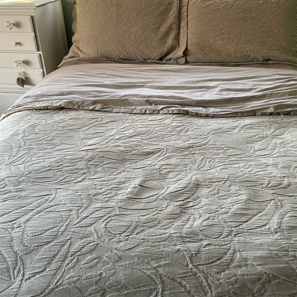 Pottery Barn Bedding Pottery Barn Valerie Floral Matelasse Duvet